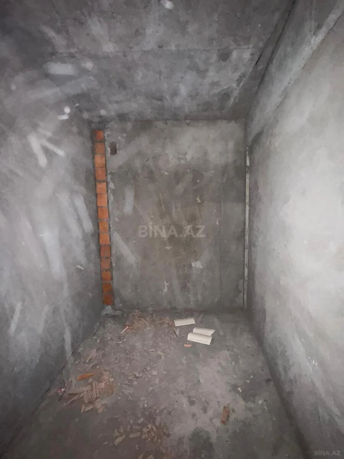 Satılır 2 otaqlı mənzil 92 m²