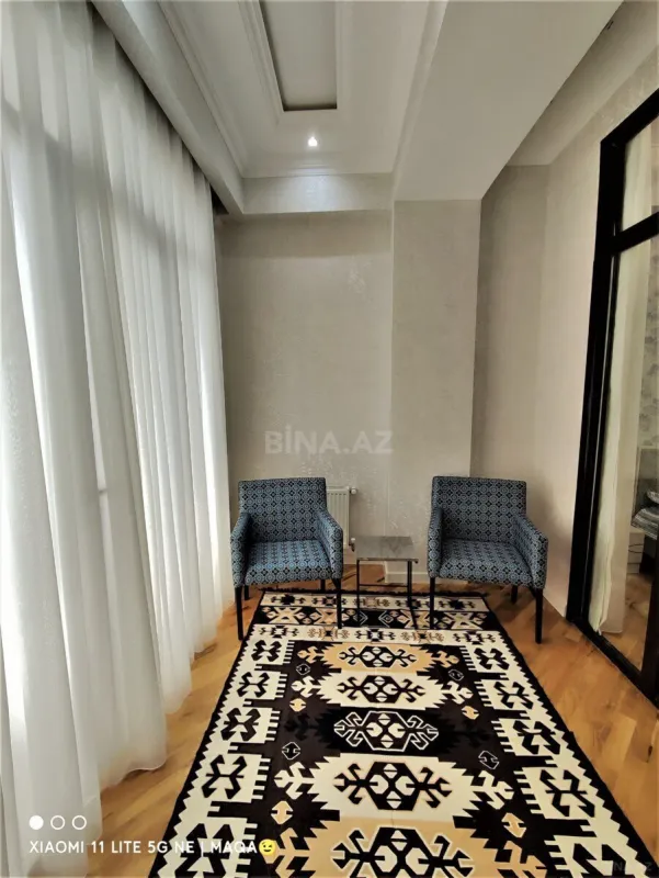 Kirayə verilir 2 otaqlı mənzil 80 m²