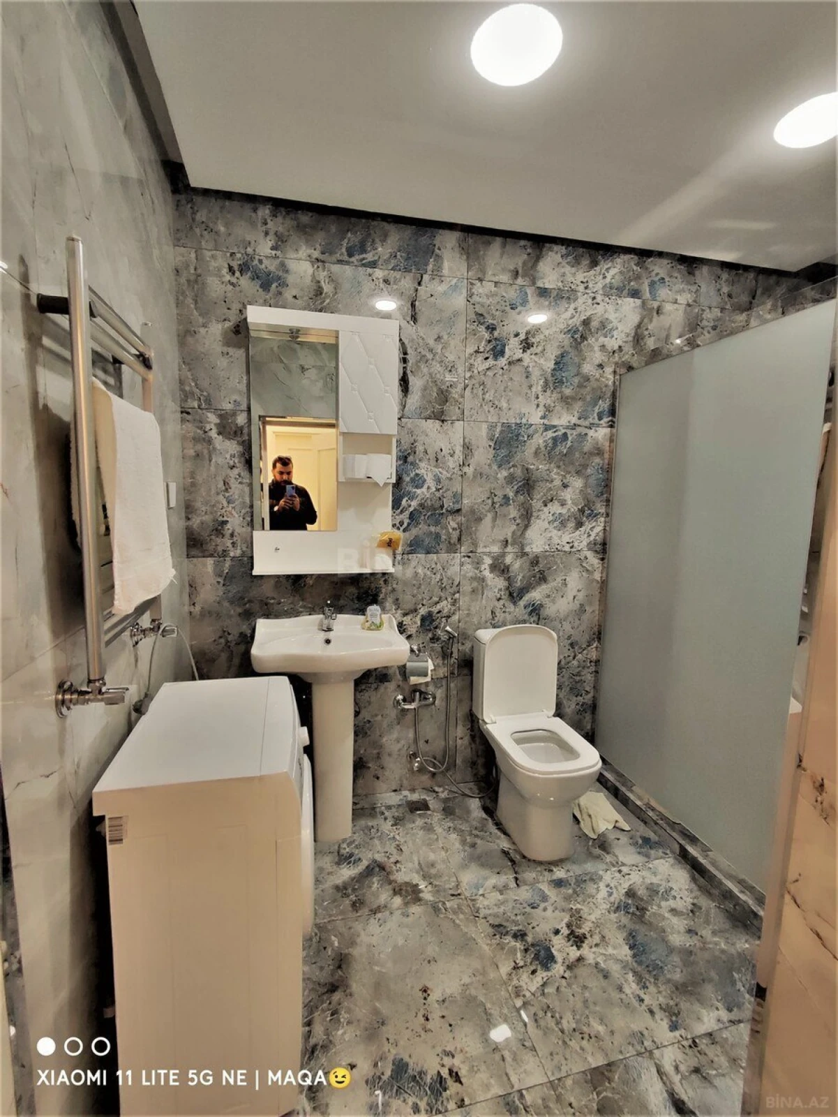 Kirayə verilir 2 otaqlı mənzil 80 m²