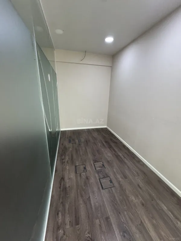 Kirayə verilir 8 otaqlı ofis 272 m²
