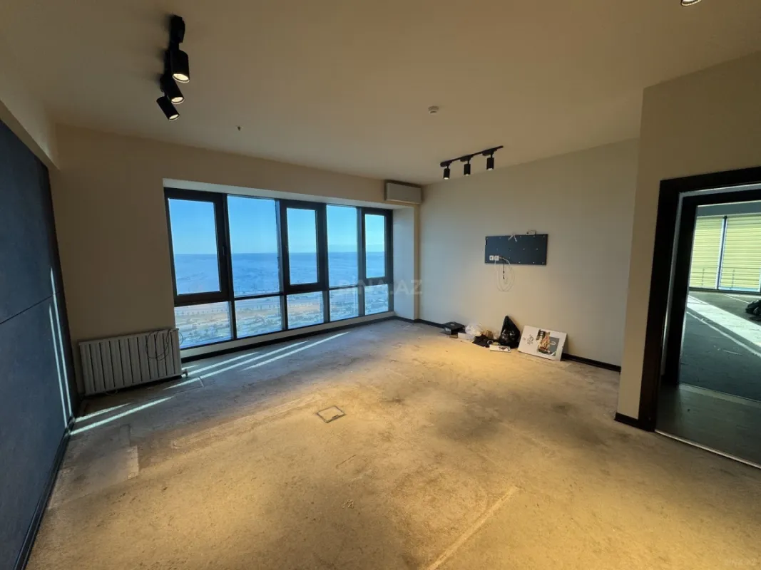 Kirayə verilir 8 otaqlı ofis 272 m²
