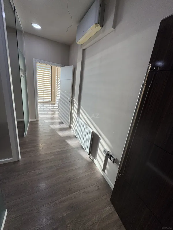 Kirayə verilir 8 otaqlı ofis 272 m²