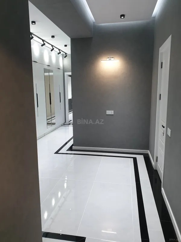 Kirayə verilir 3 otaqlı mənzil 150 m²