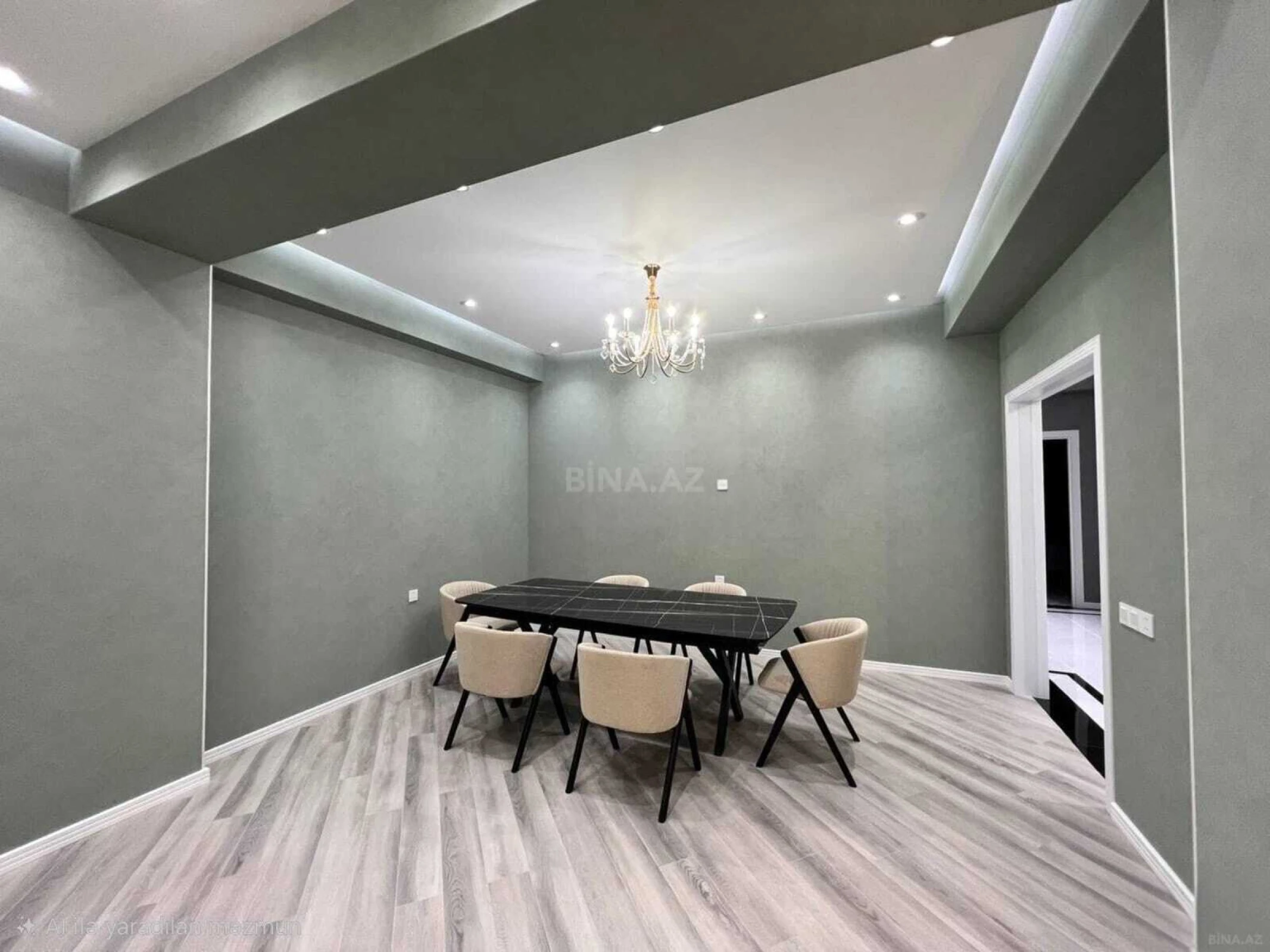Kirayə verilir 3 otaqlı mənzil 150 m²