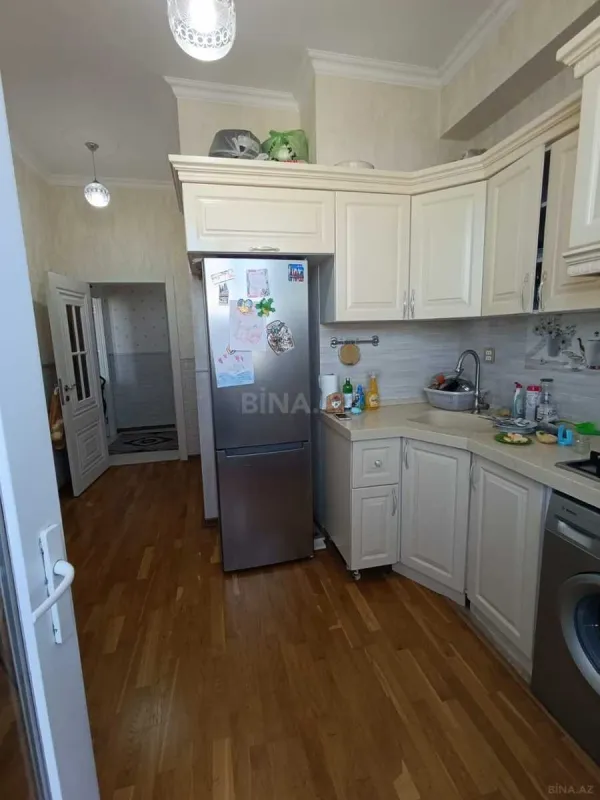 Satılır 2 otaqlı mənzil 68 m²