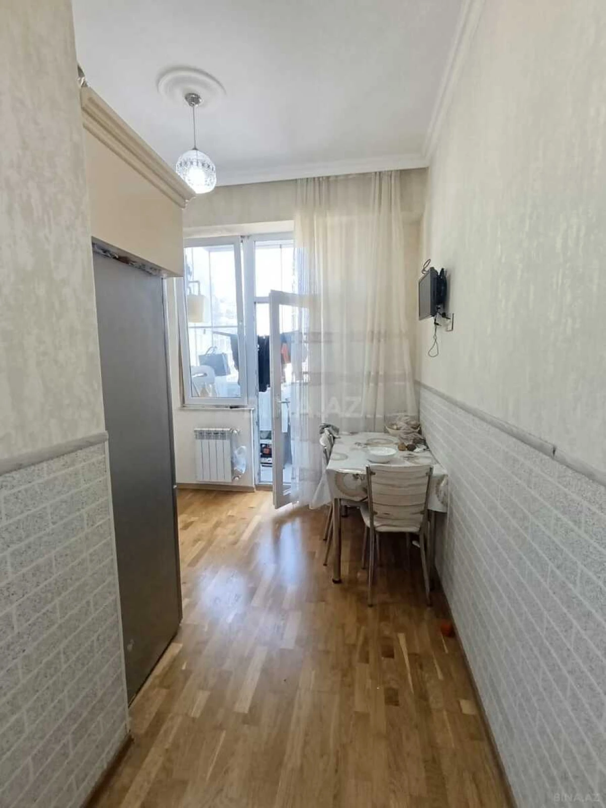 Satılır 2 otaqlı mənzil 68 m²
