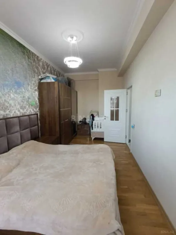Satılır 2 otaqlı mənzil 68 m²