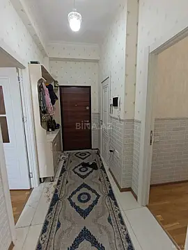 Satılır 2 otaqlı mənzil 68 m²