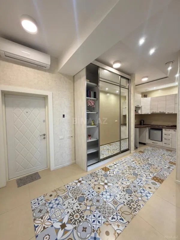 Satılır 2 otaqlı mənzil 72 m²