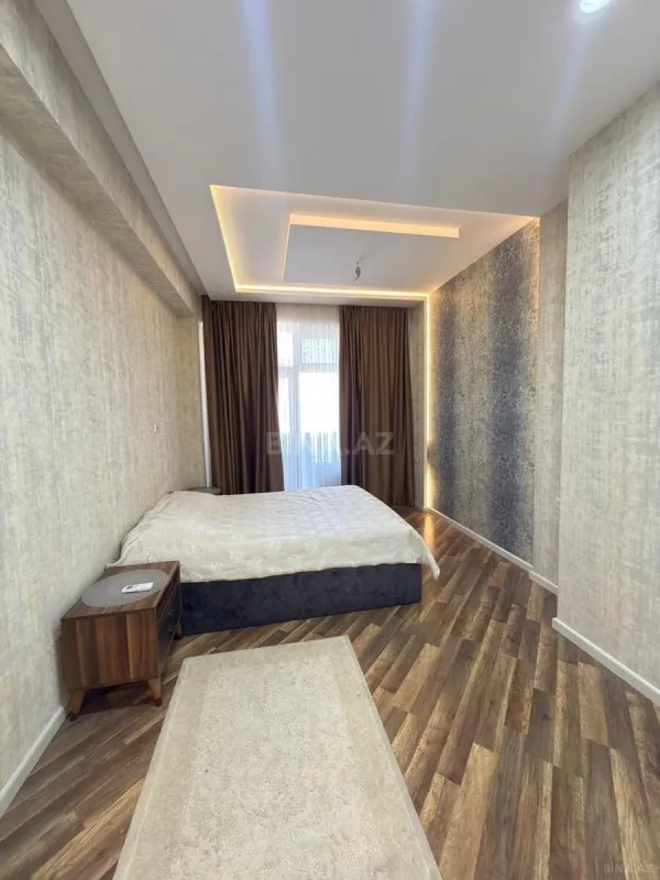 Satılır 2 otaqlı mənzil 72 m²