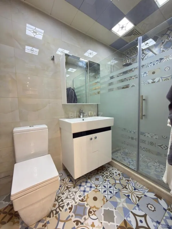 Satılır 2 otaqlı mənzil 72 m²