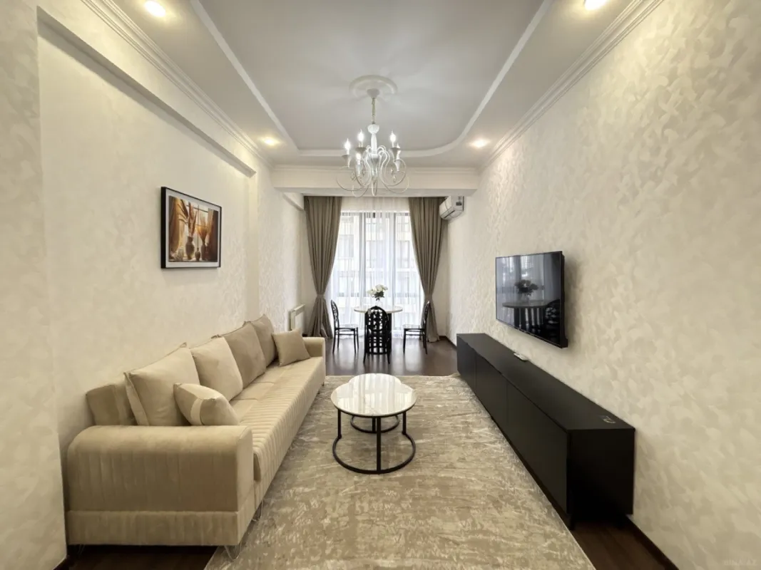 Kirayə verilir 2 otaqlı mənzil 70 m²
