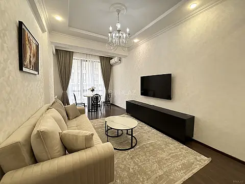 Kirayə verilir 2 otaqlı mənzil 70 m²