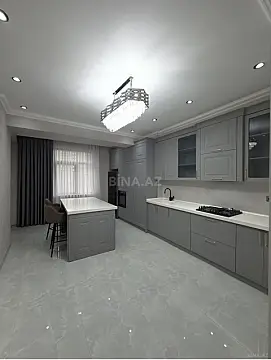 Satılır 3 otaqlı mənzil 138 m²