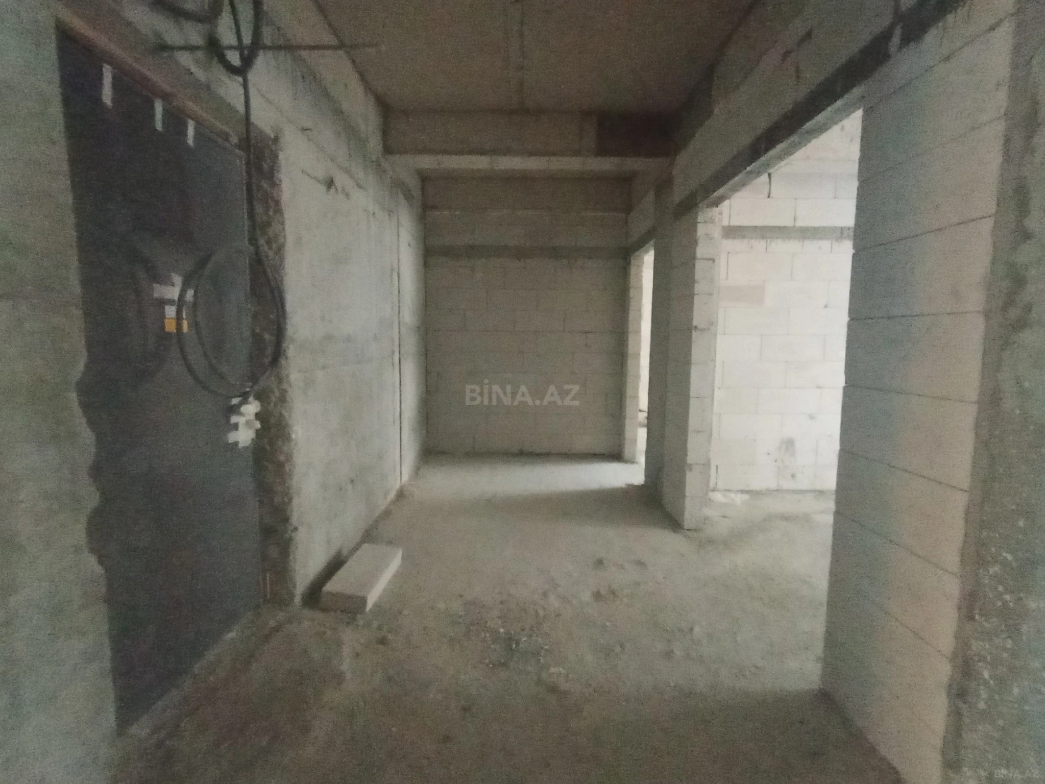 Satılır 3 otaqlı mənzil 128 m²