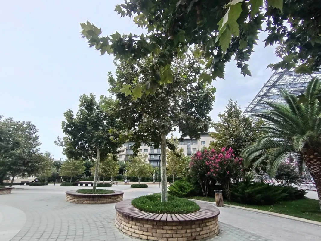 Satılır 3 otaqlı mənzil 128 m²