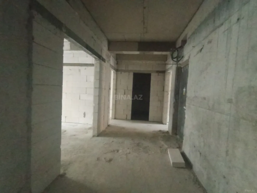 Satılır 3 otaqlı mənzil 128 m²