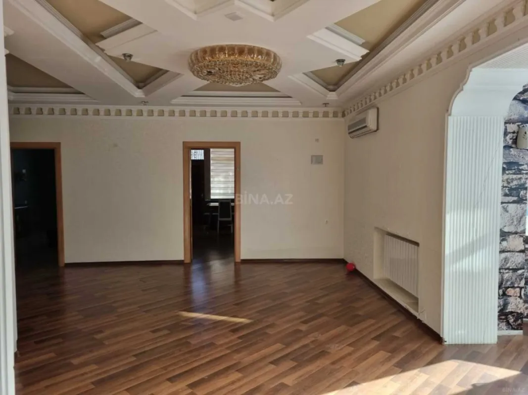 Satılır 6 otaqlı həyət evi 450 m²