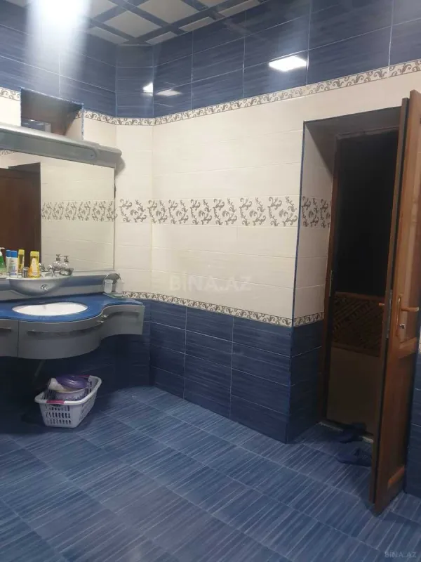 Satılır 6 otaqlı həyət evi 450 m²
