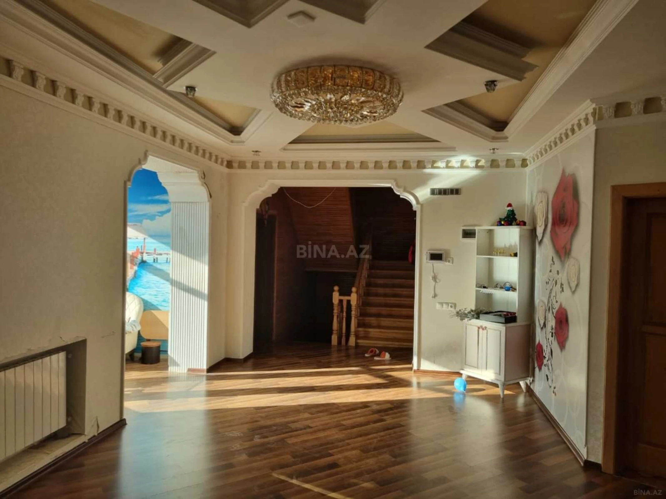 Satılır 6 otaqlı həyət evi 450 m²