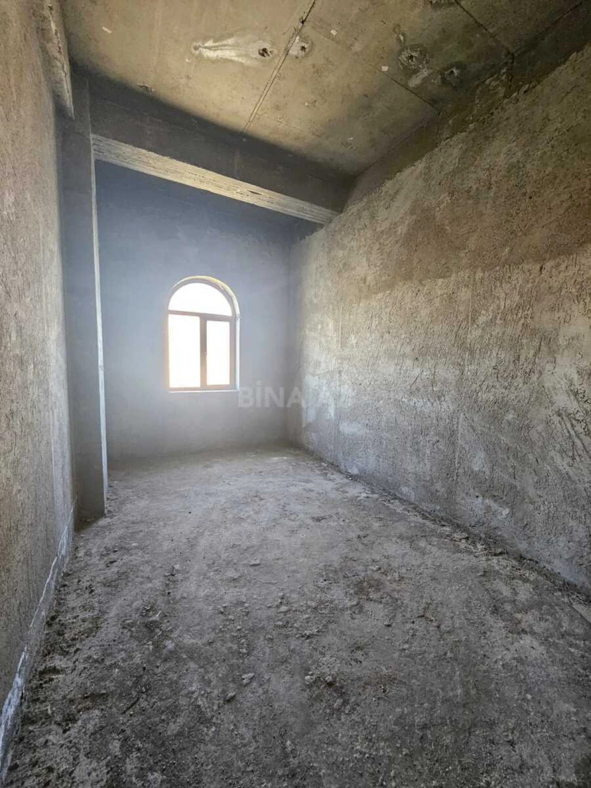 Satılır 2 otaqlı mənzil 70 m²