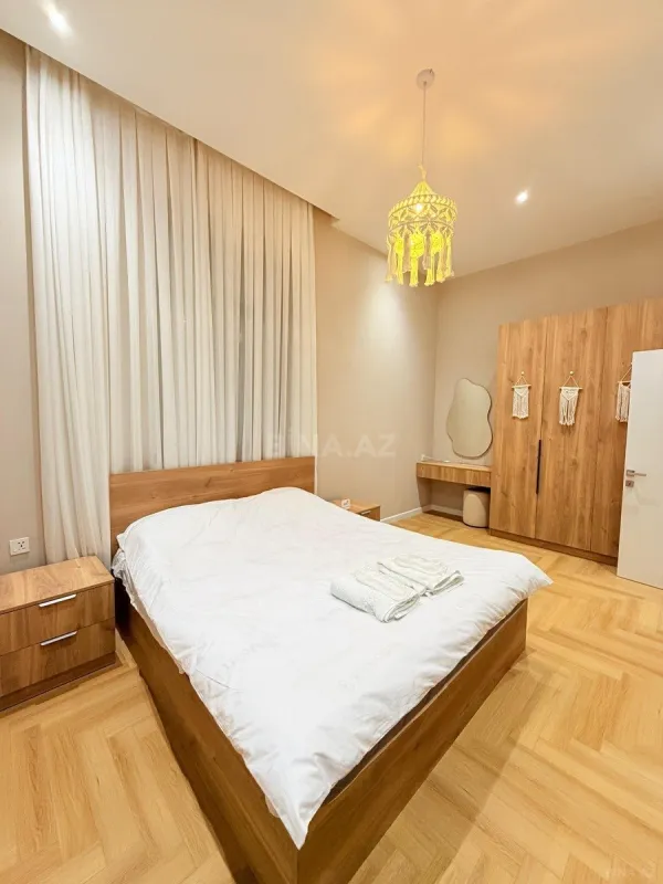 Kirayə verilir 4 otaqlı həyət evi 300 m²