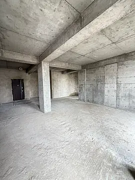Satılır 3 otaqlı mənzil 147.9 m²