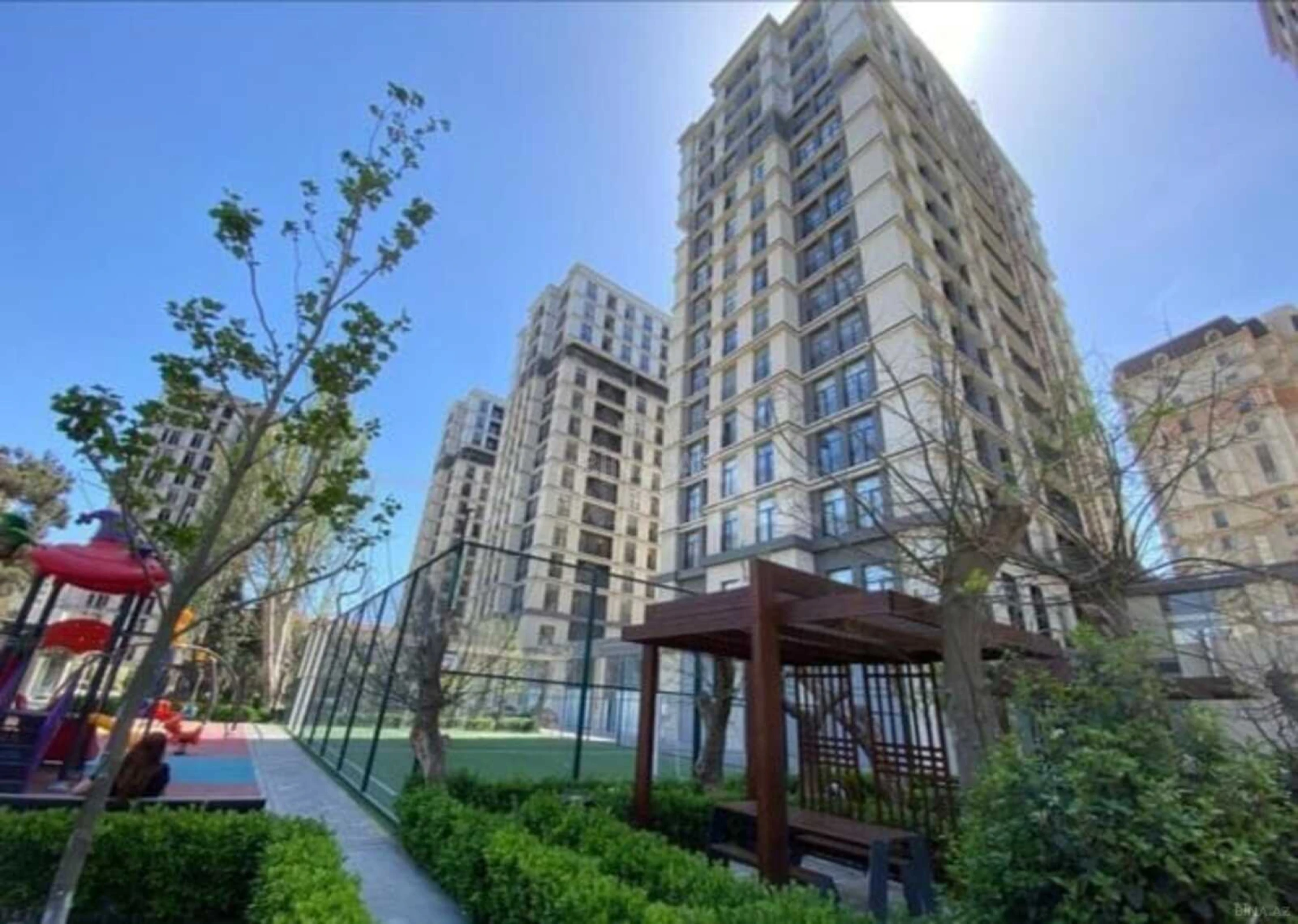 Kirayə verilir 2 otaqlı mənzil 60 m²