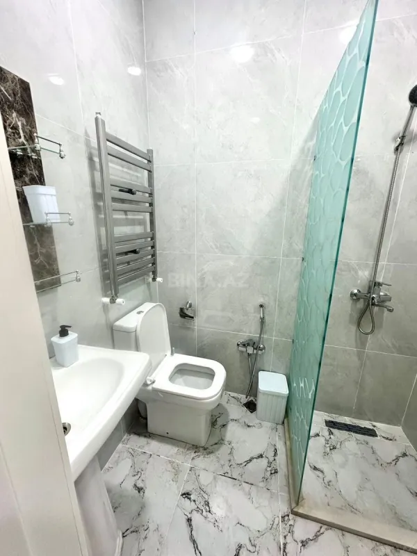 Kirayə verilir 2 otaqlı mənzil 60 m²