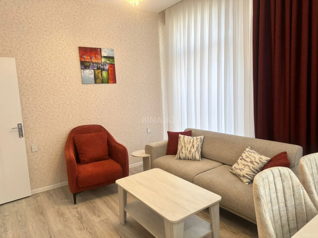 Kirayə verilir 2 otaqlı mənzil 60 m²
