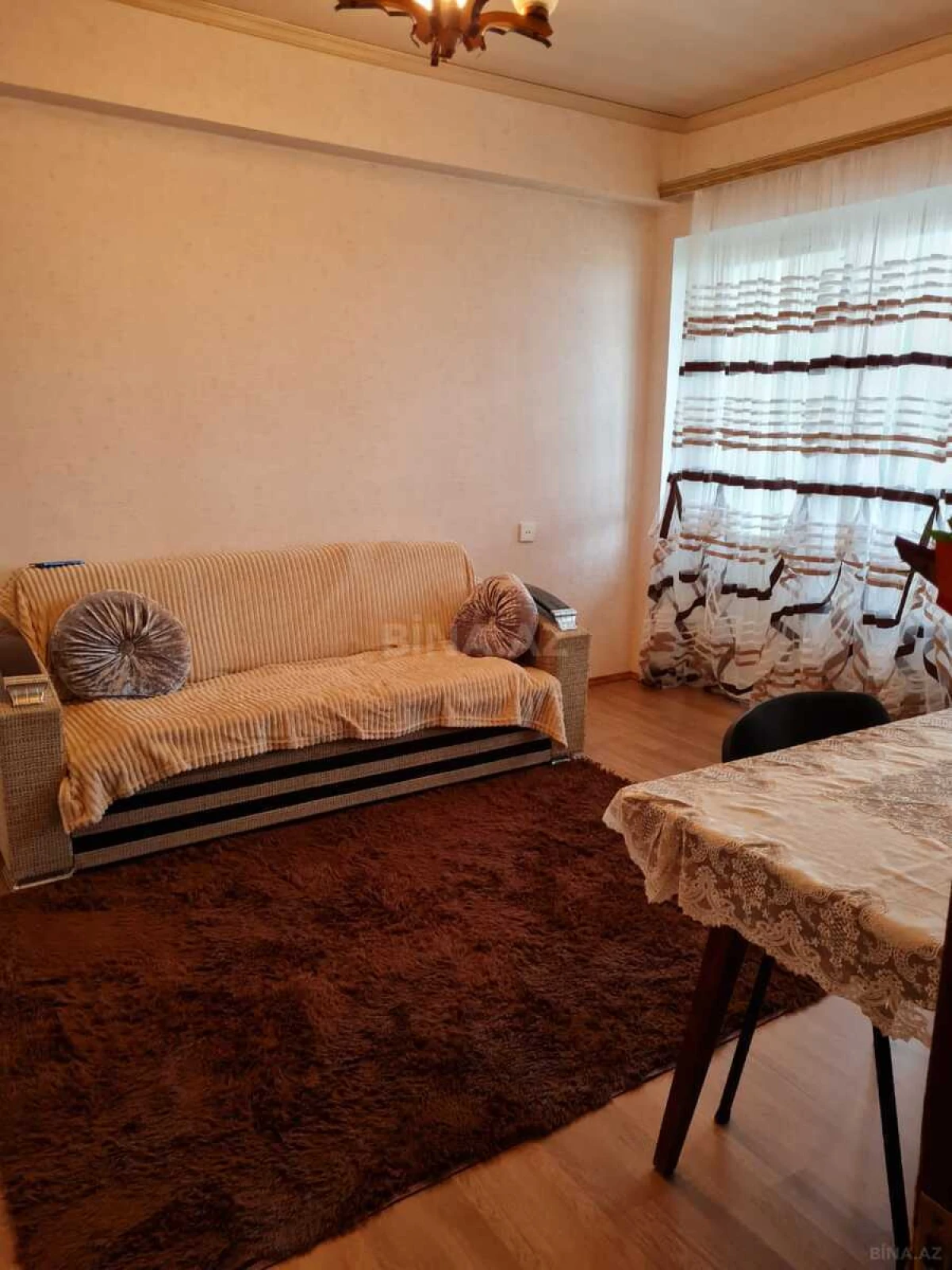 Satılır 2 otaqlı mənzil 65 m²