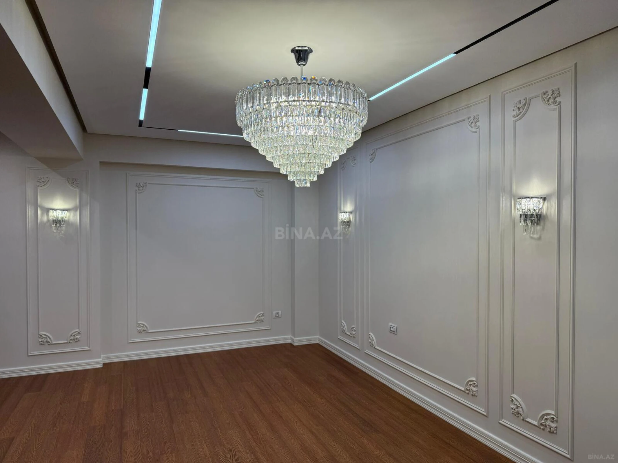 Satılır 4 otaqlı mənzil 179 m²