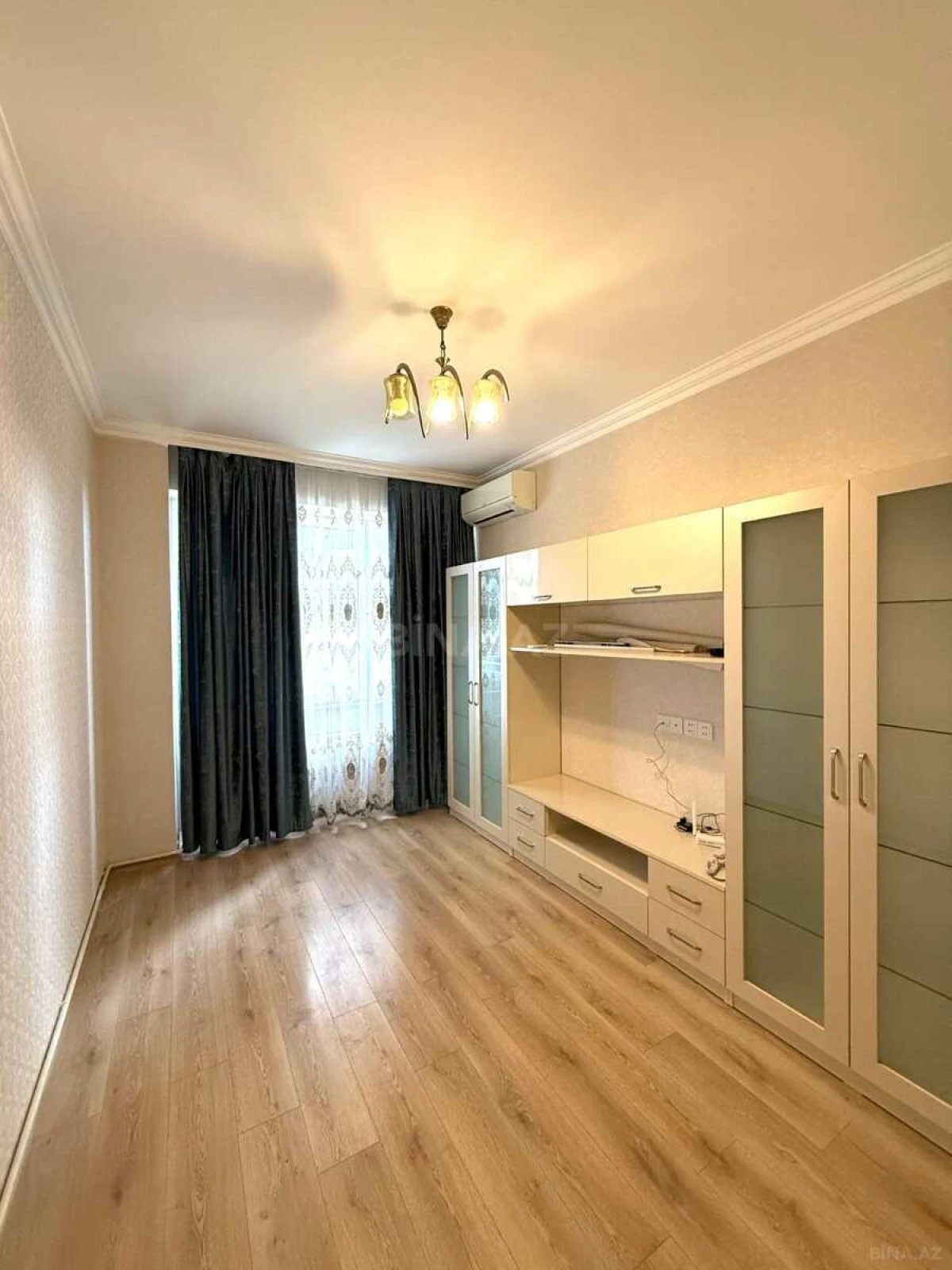 Satılır 2 otaqlı mənzil 47 m²