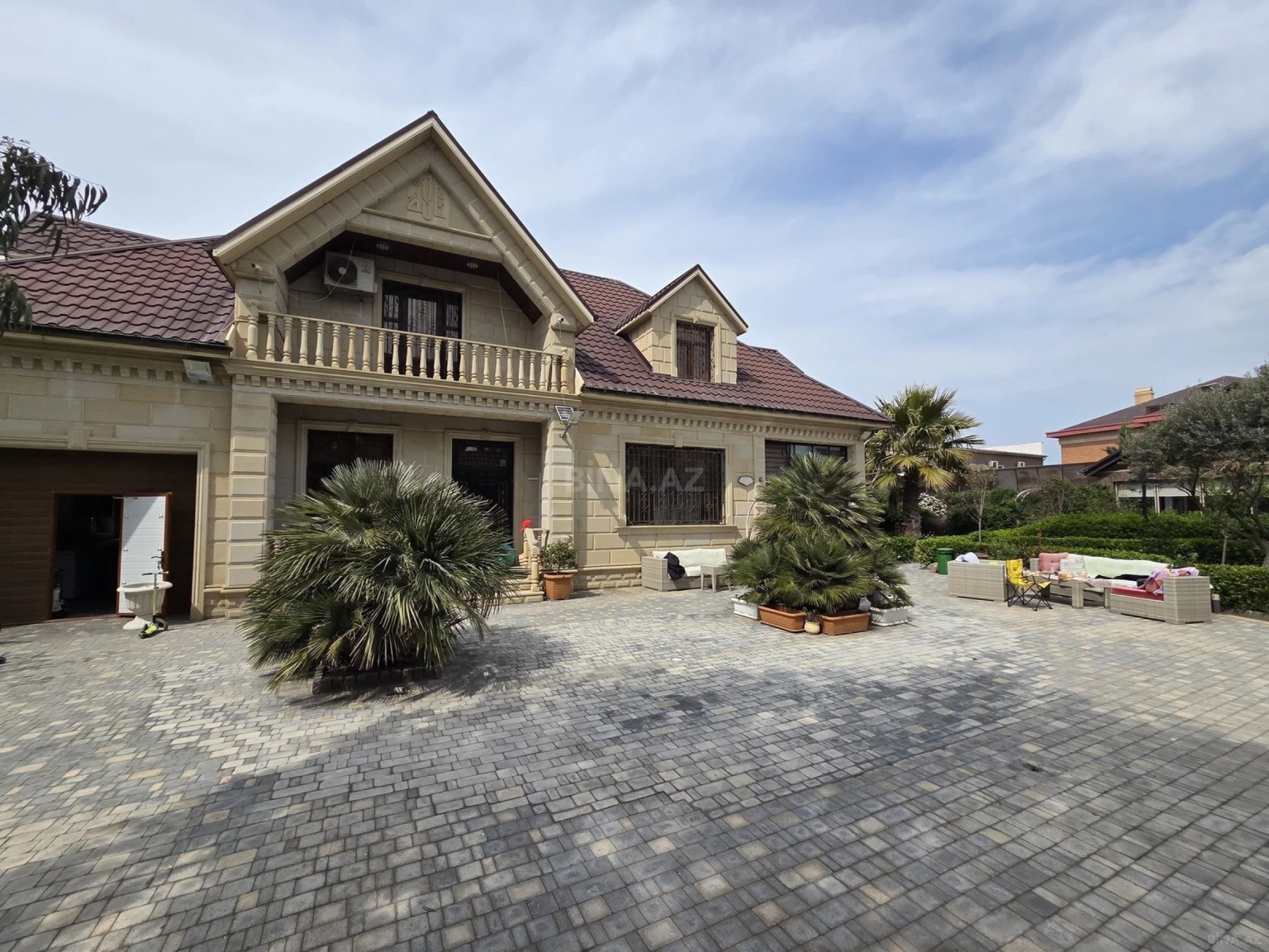 Kirayə verilir 5 otaqlı həyət evi 200 m²