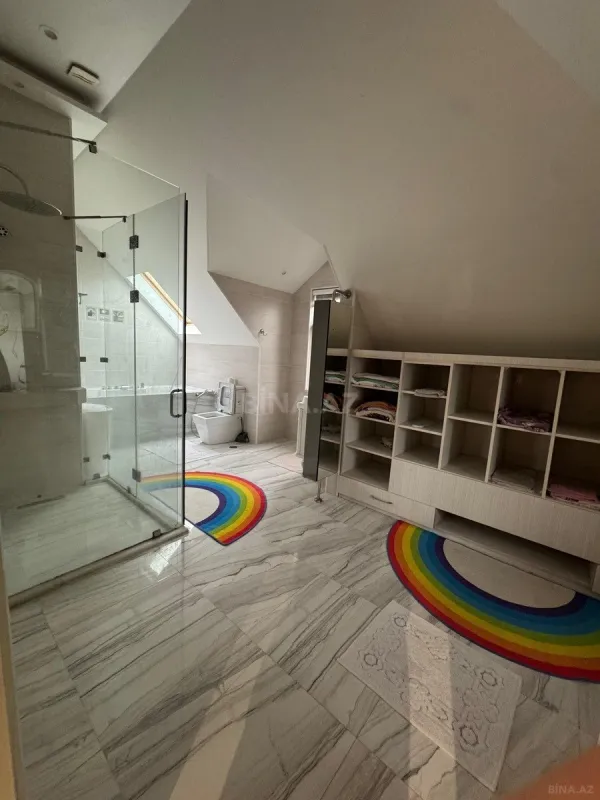 Kirayə verilir 5 otaqlı həyət evi 200 m²