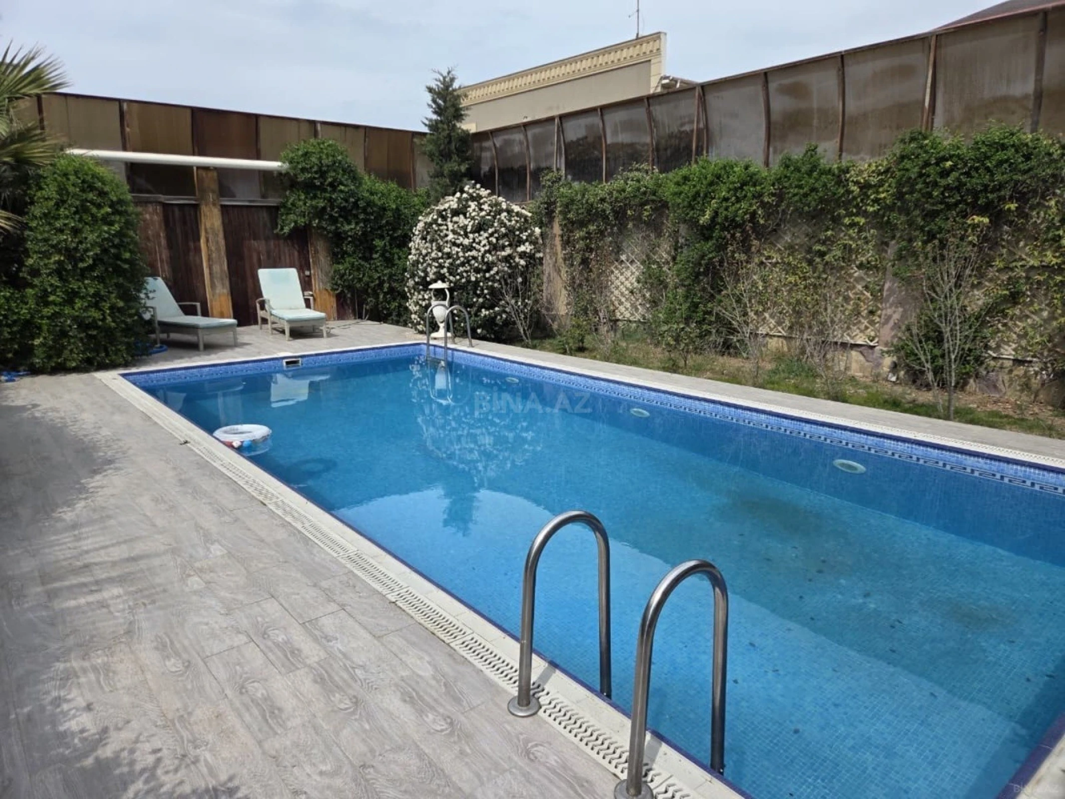 Kirayə verilir 5 otaqlı həyət evi 200 m²