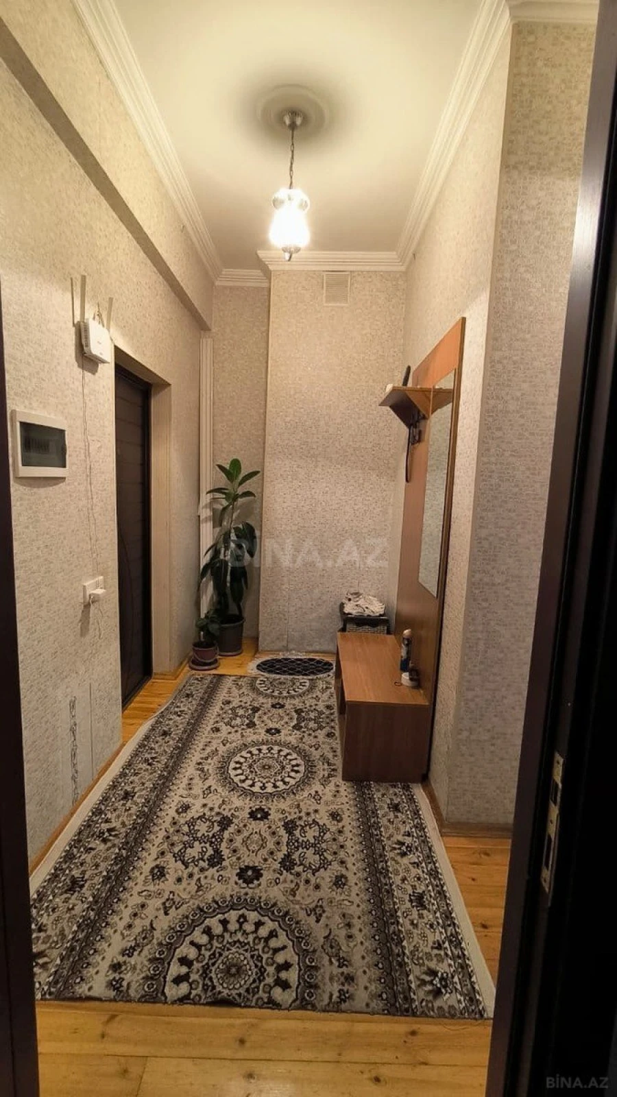 Satılır 1 otaqlı mənzil 56 m²