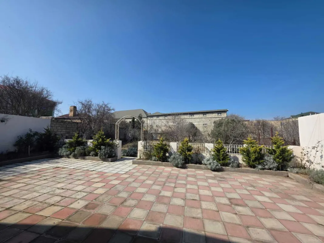 Satılır 4 otaqlı həyət evi 110 m²