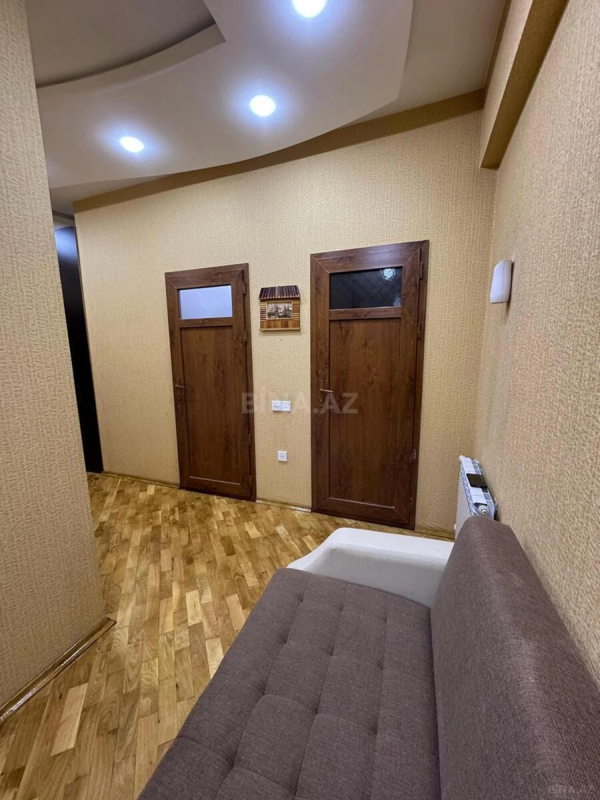 Kirayə verilir 2 otaqlı mənzil 100 m²