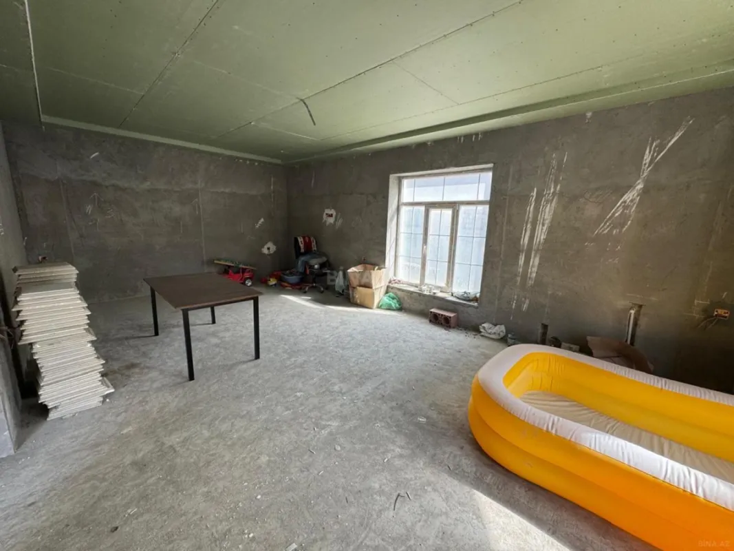 Satılır həyət evi 220 m²