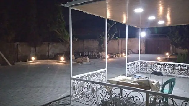 Satılır həyət evi 220 m²