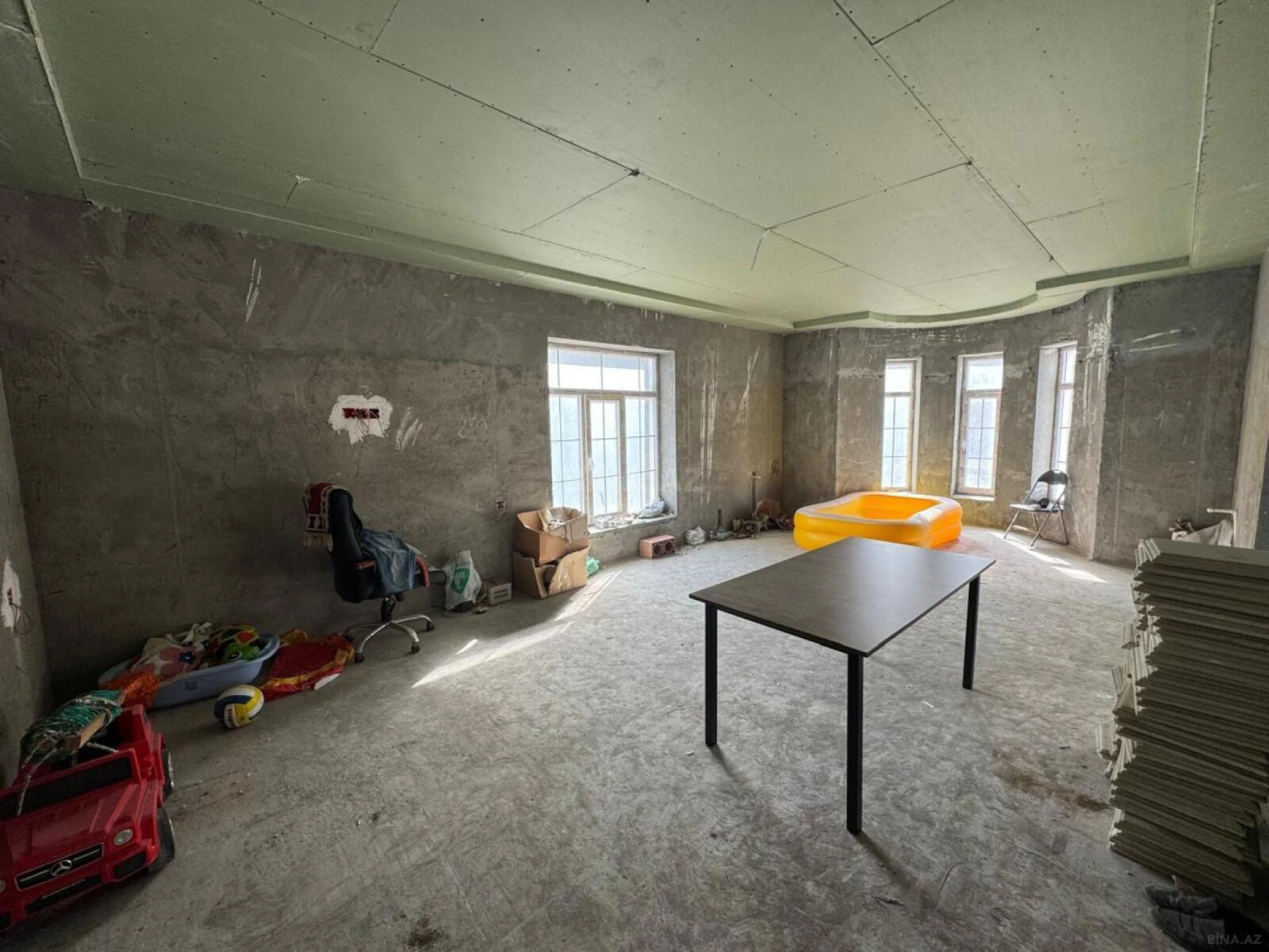 Satılır həyət evi 220 m²