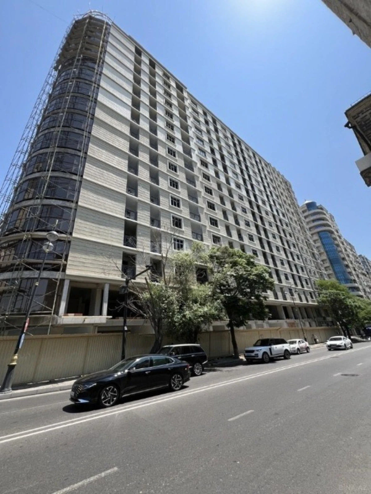 Satılır 2 otaqlı mənzil 74 m²