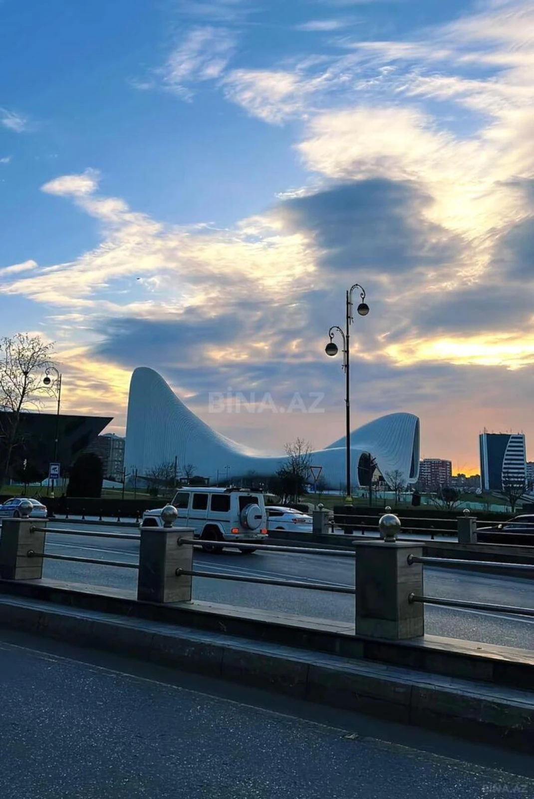 Satılır 2 otaqlı mənzil 74 m²