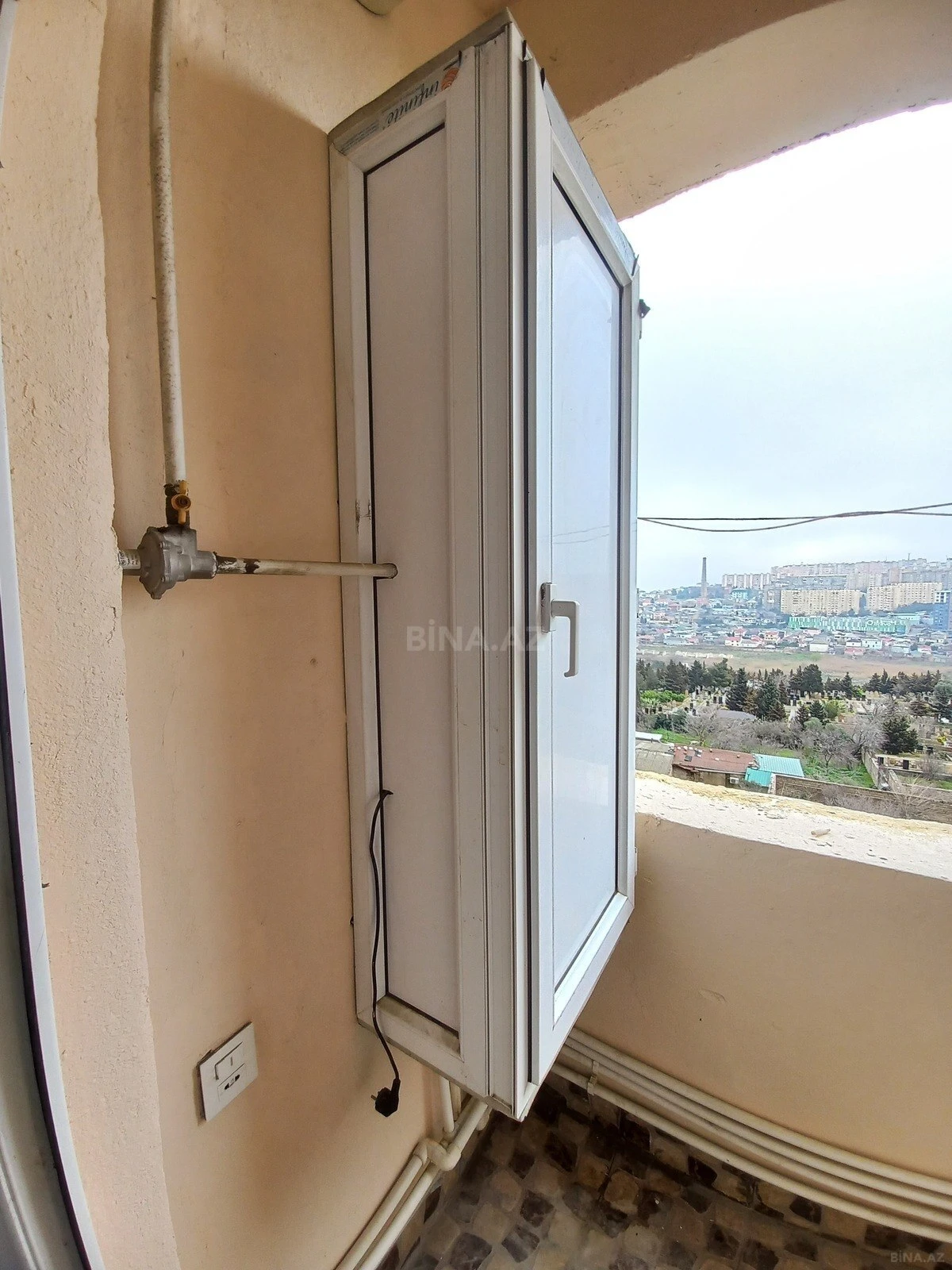 Satılır 1 otaqlı mənzil 50 m²