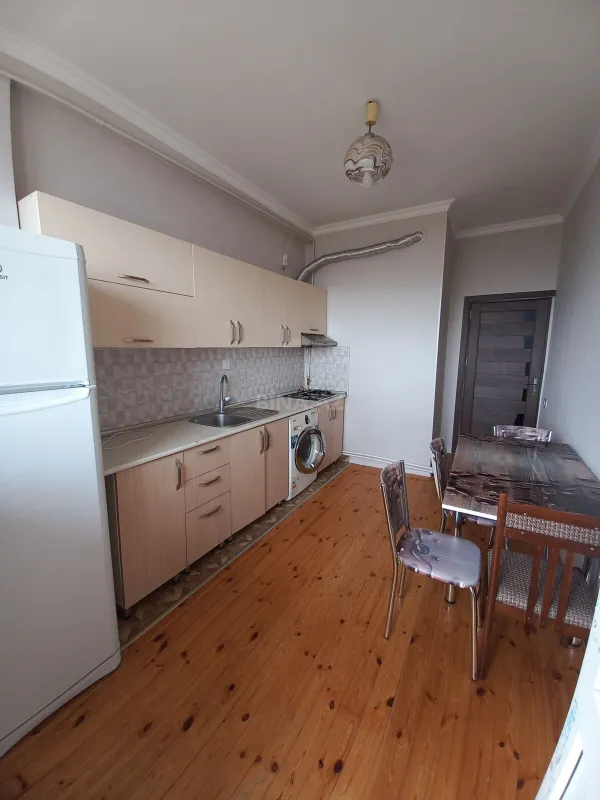 Satılır 1 otaqlı mənzil 50 m²