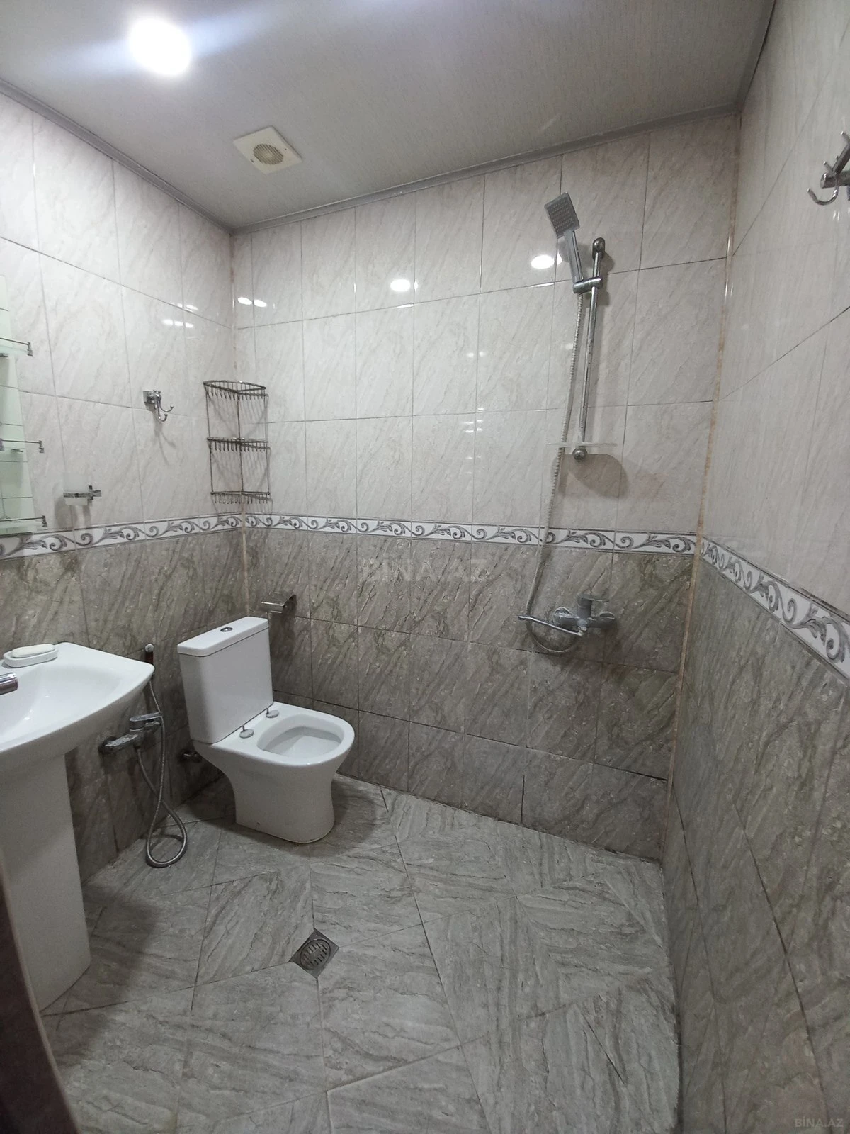 Satılır 1 otaqlı mənzil 50 m²