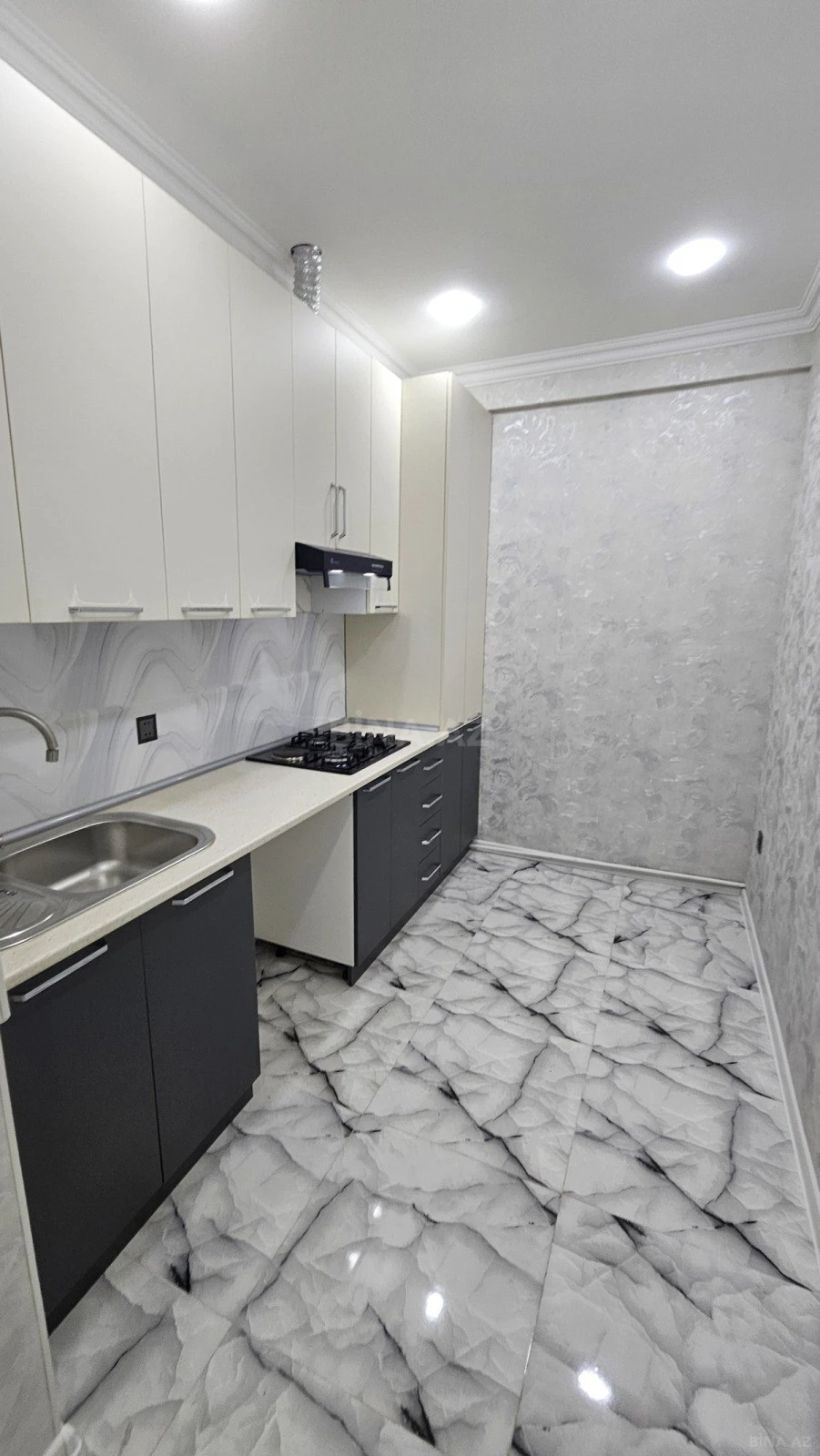 Satılır 2 otaqlı mənzil 50 m²