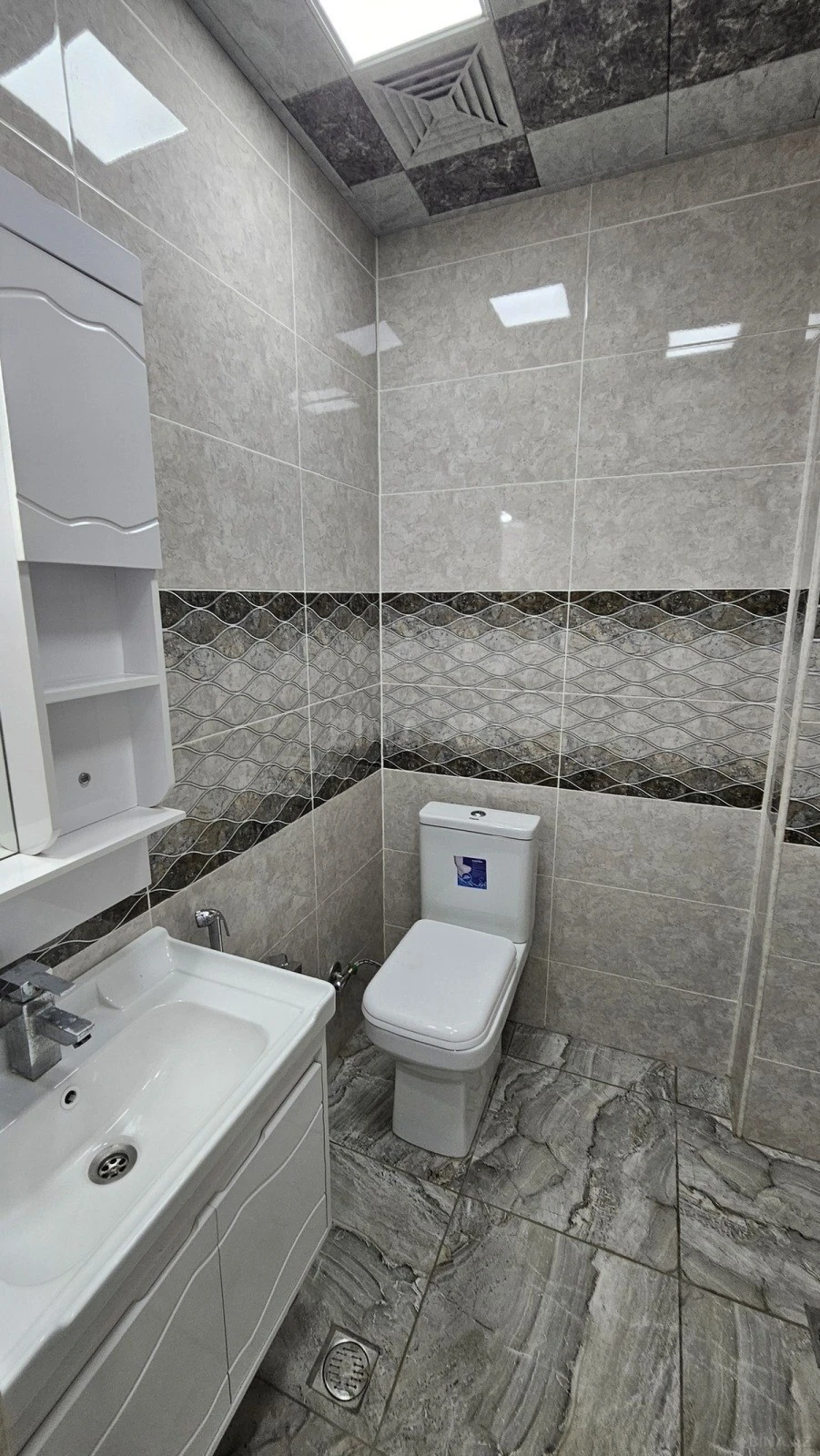 Satılır 2 otaqlı mənzil 50 m²
