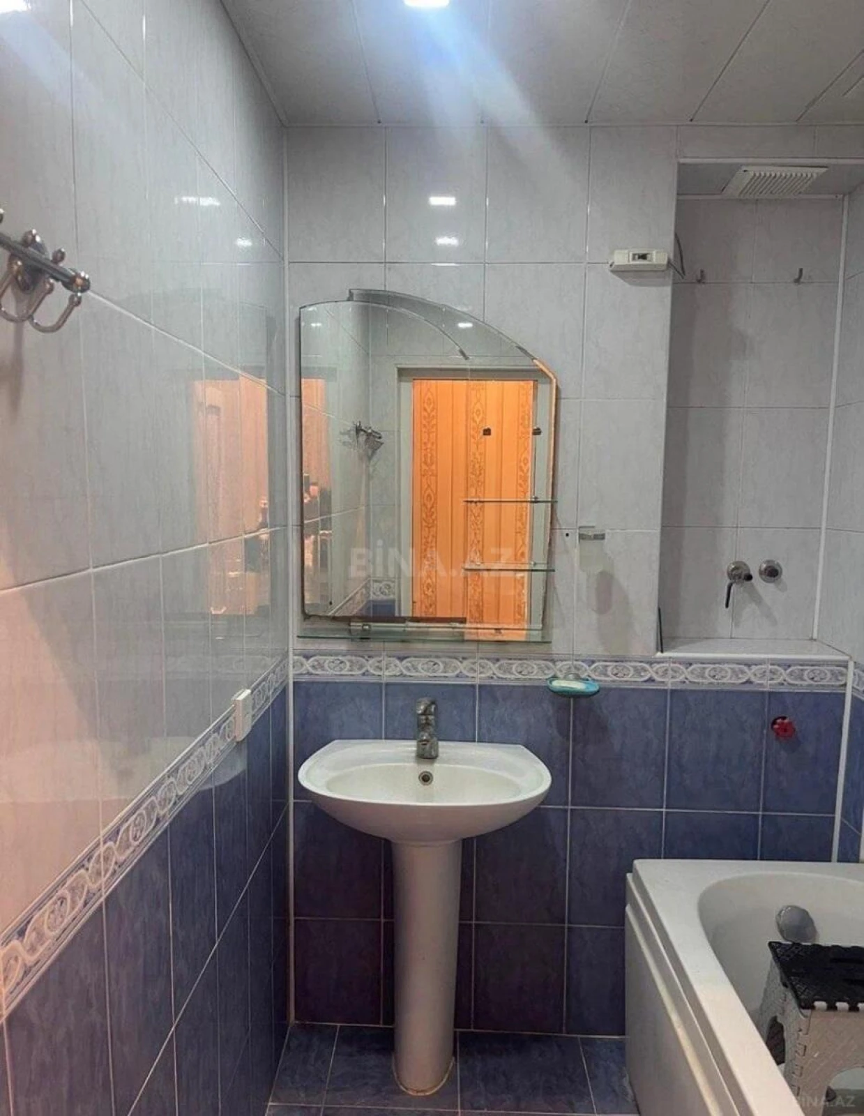 Kirayə verilir 3 otaqlı mənzil 105 m²